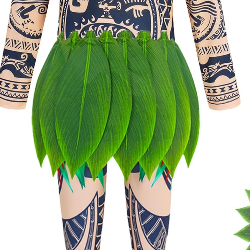 Kids size 6 Halloween costume please read the description
